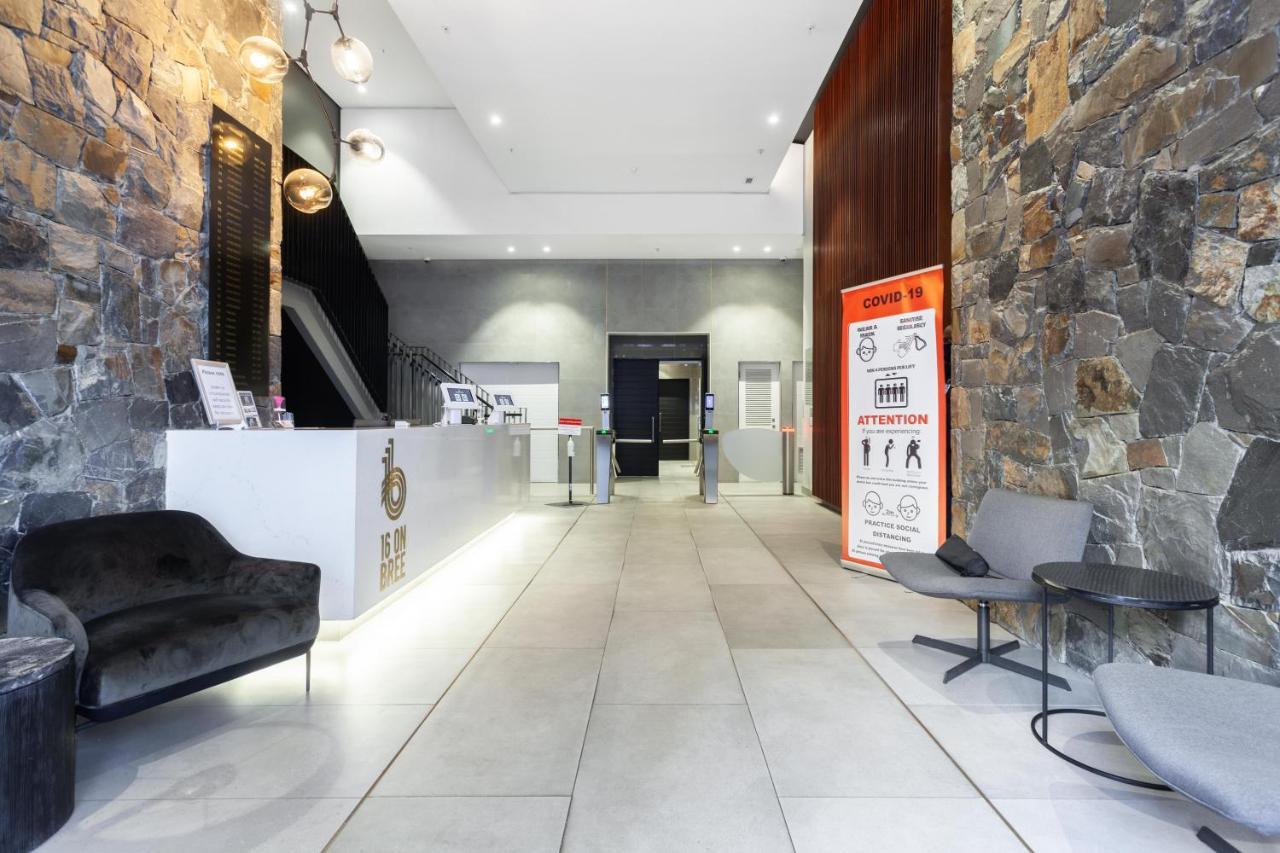 Luxuriuous 1 Bedroom In 16 On Bree Apartment